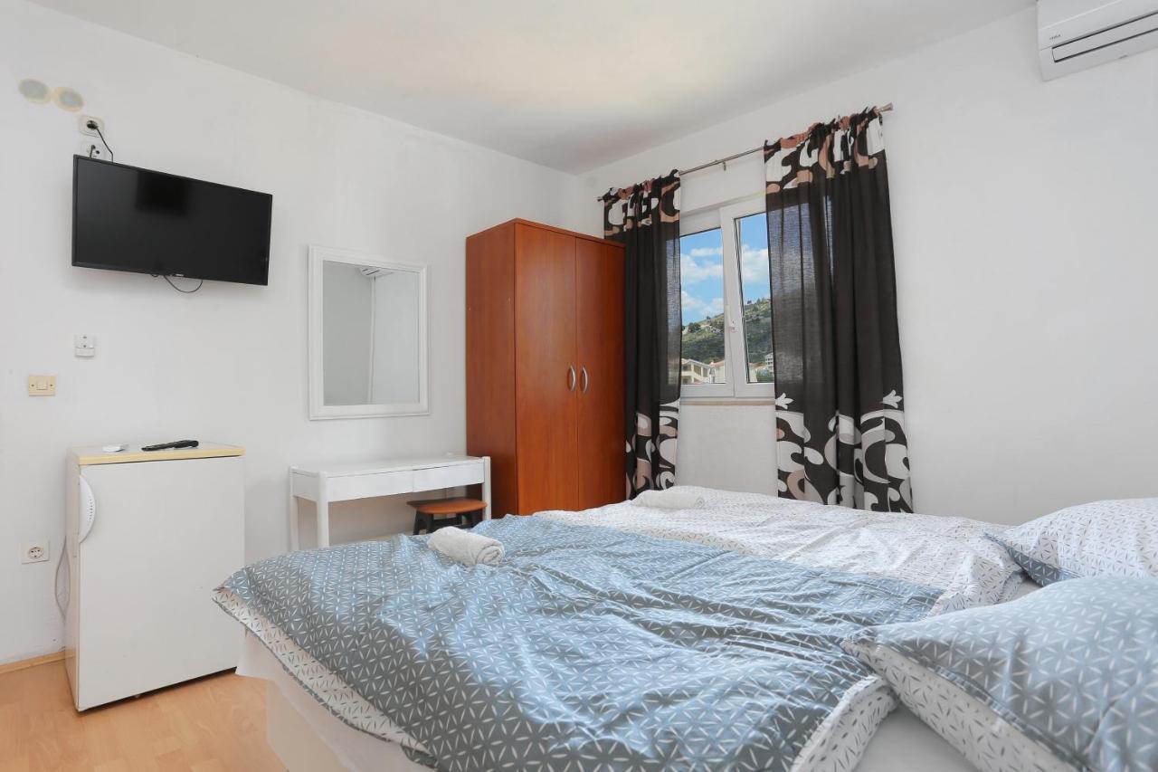 Apartment Tucepi 2676B Екстериор снимка